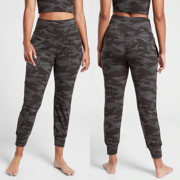Athleta Salutation Camo Joggers Size Small - Picture 1 of 11